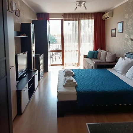 Apartment Aura Blu Slantschew brjag