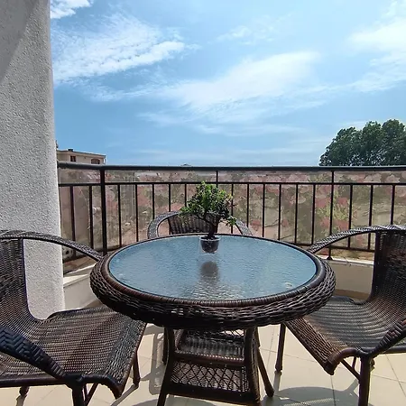 Aura Blu Apartment Slantschew brjag