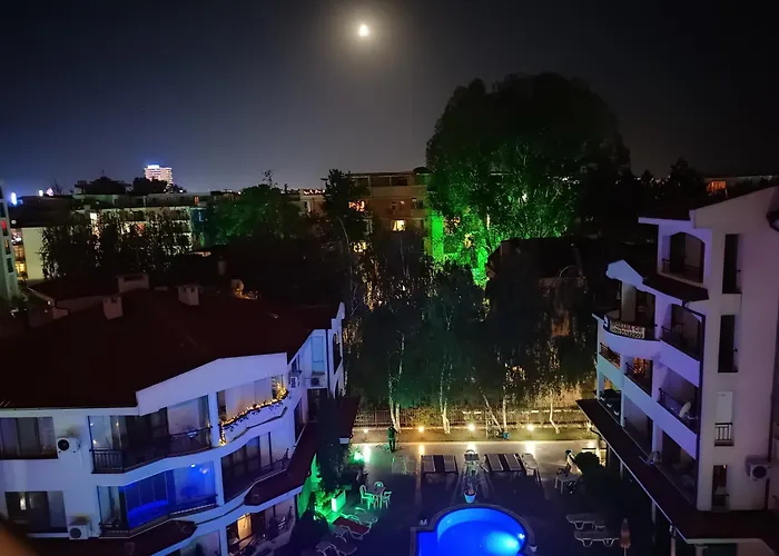 Aura Blu Σάνι Μπιτς