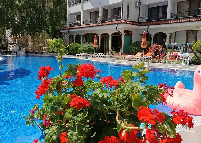 Aura Blu アパート *